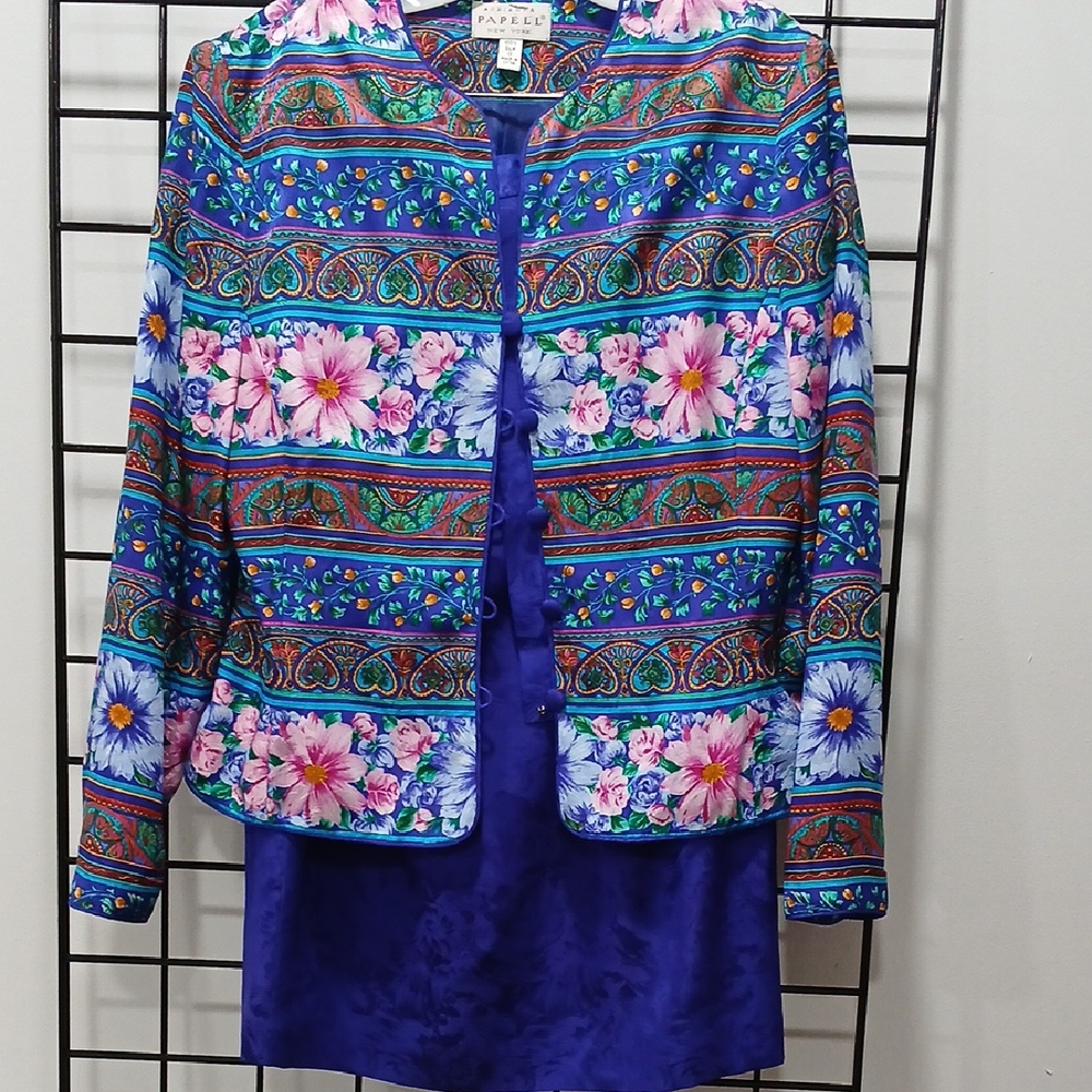 Adrianna Papell Silk Jacket with Vibrant Patterns